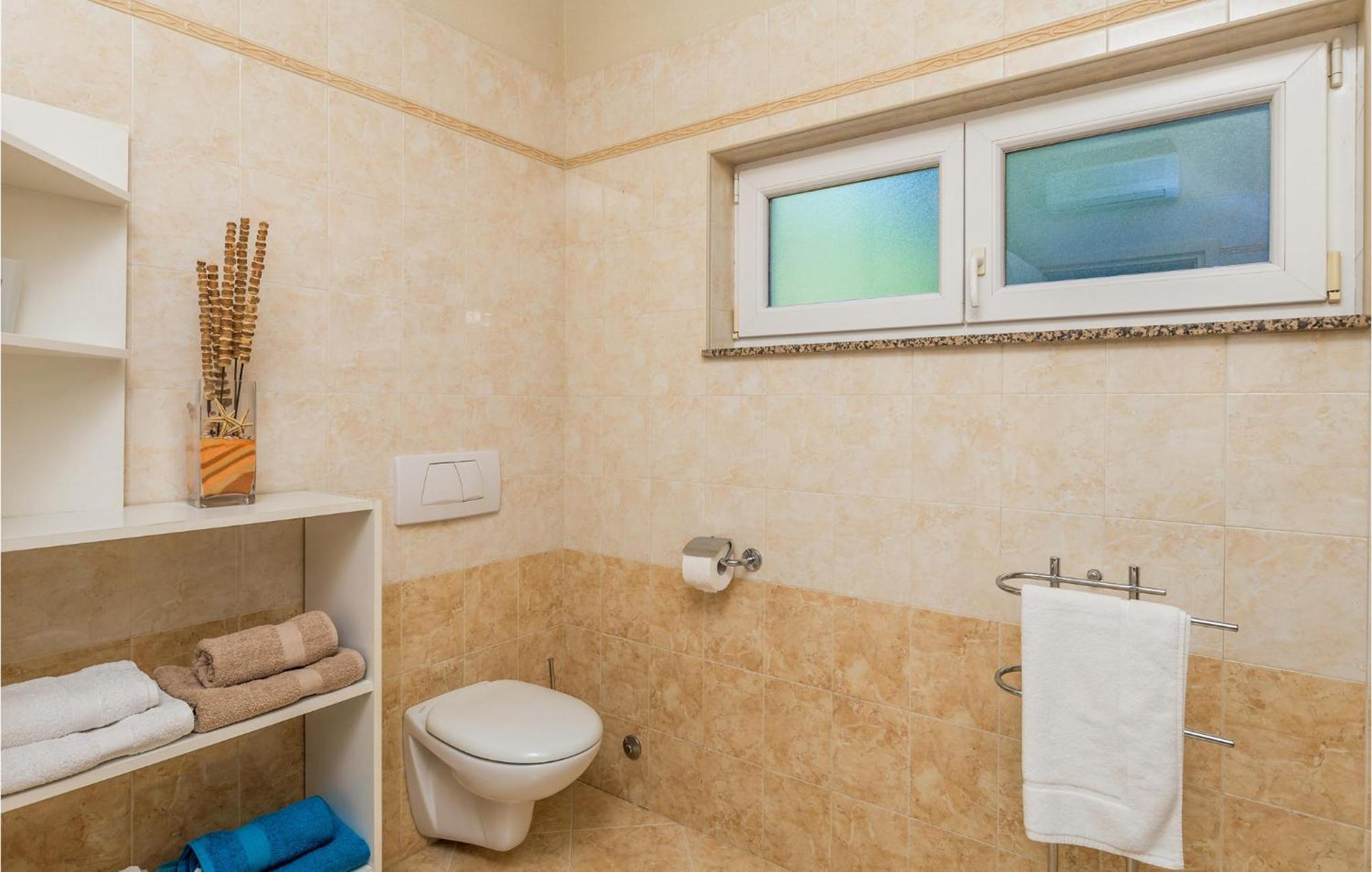 Lovely Apartment In Rijeka With Wifi Exterior foto